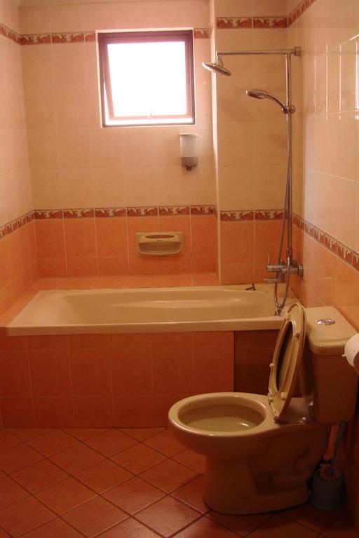 Dorcas Service Apartment - Marina Court โกตาคินาบาลู ภายนอก รูปภาพ