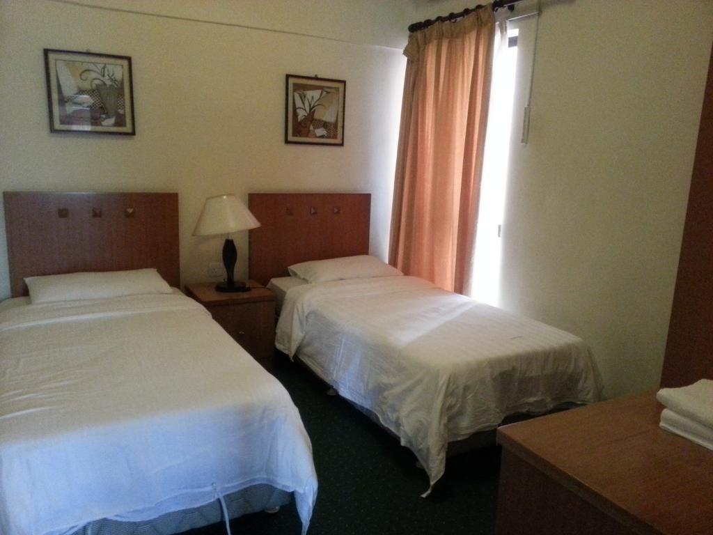 Dorcas Service Apartment - Marina Court โกตาคินาบาลู ภายนอก รูปภาพ
