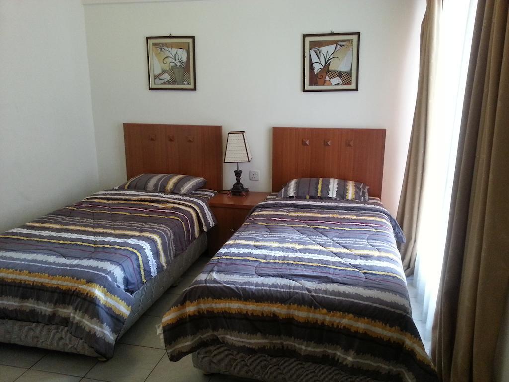 Dorcas Service Apartment - Marina Court โกตาคินาบาลู ภายนอก รูปภาพ